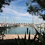 Floating House Royal Blue Portoroz Nyaraló