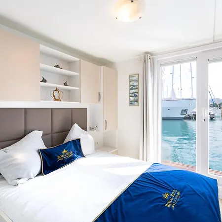 Floating House Royal Blue Portoroz