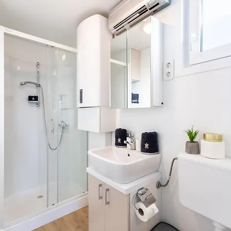 Floating House Royal Blue Portoroz