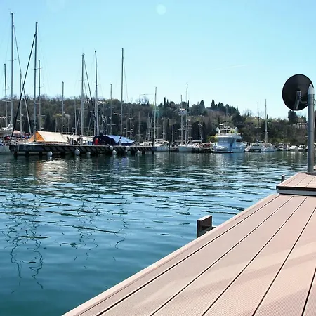 Floating House Marina Royal * Portorož